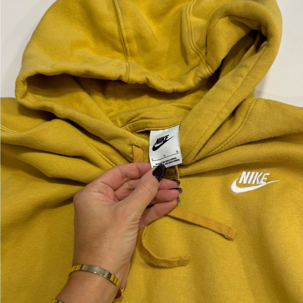 Nike hoodie mustard yellow color size Large